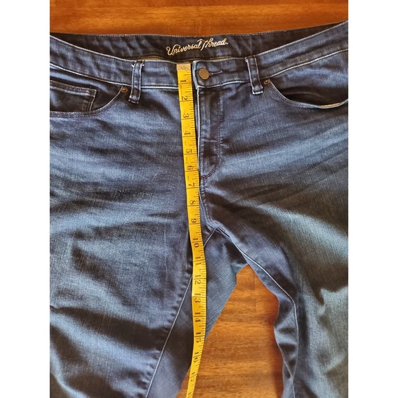 Universal Thread Womens Size 16 Mid-Rise Curvy Skinny Denim Capris Preowned - Picture 4 of 14